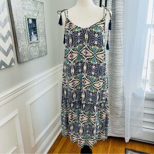 Finn & Grace Floral Patterned Spaghetti Strap Midi Dress